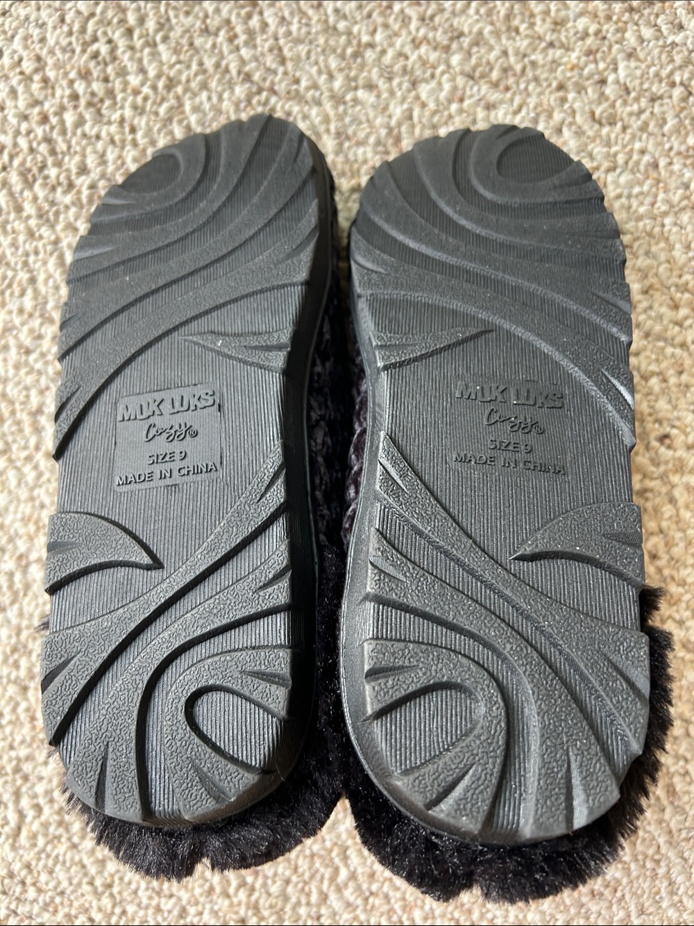 Muk Luks Slippers - Picture 3 of 3